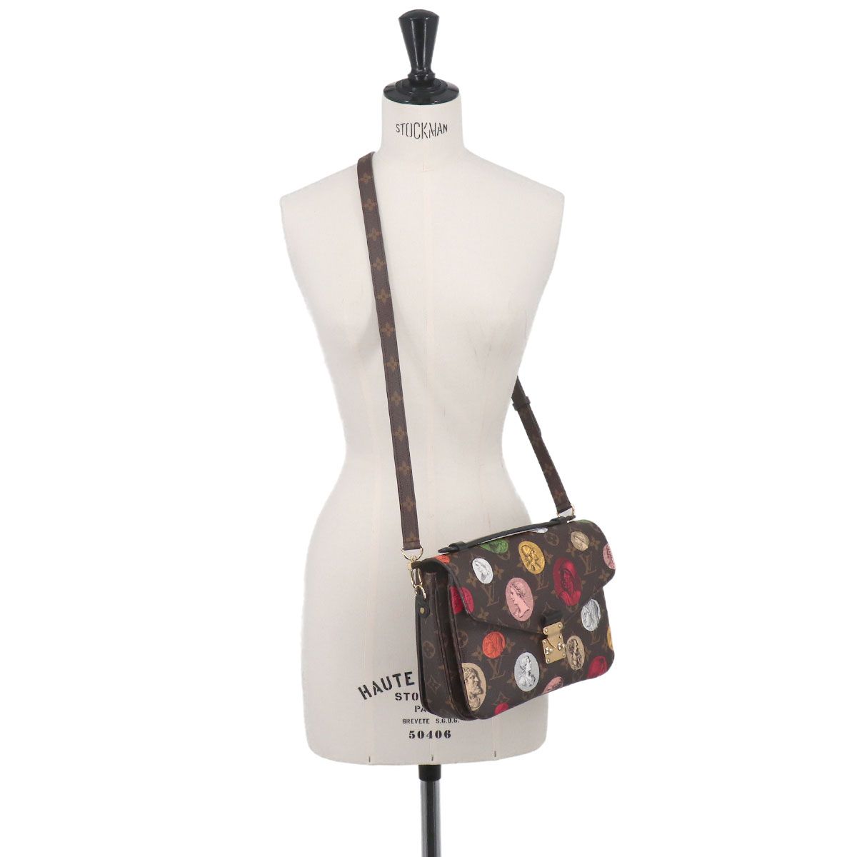 Louis Vuitton Monogram Cameo Pochette Metis MM 2-Way — view 9