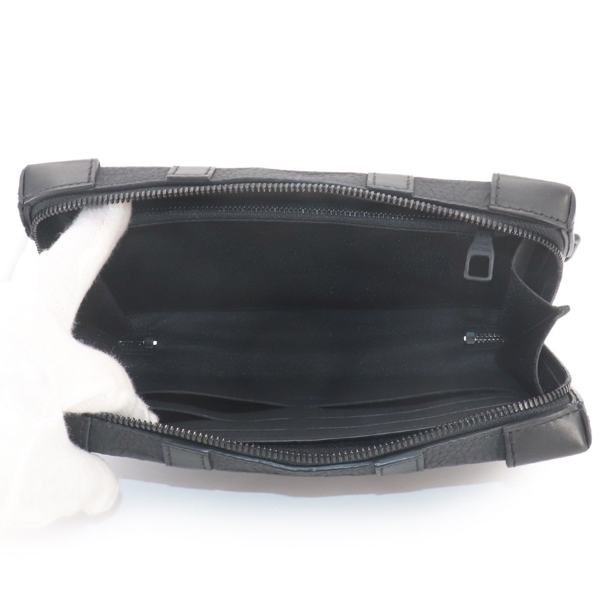 Louis Vuitton Monogram Taurillon Soft Trunk Wallet Shoulder Bag Black — view 6
