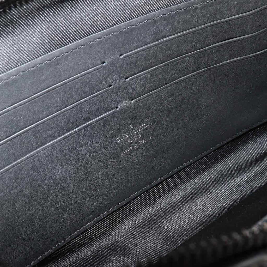 Louis Vuitton Monogram Taurillon Soft Trunk Wallet Shoulder Bag Black — view 7