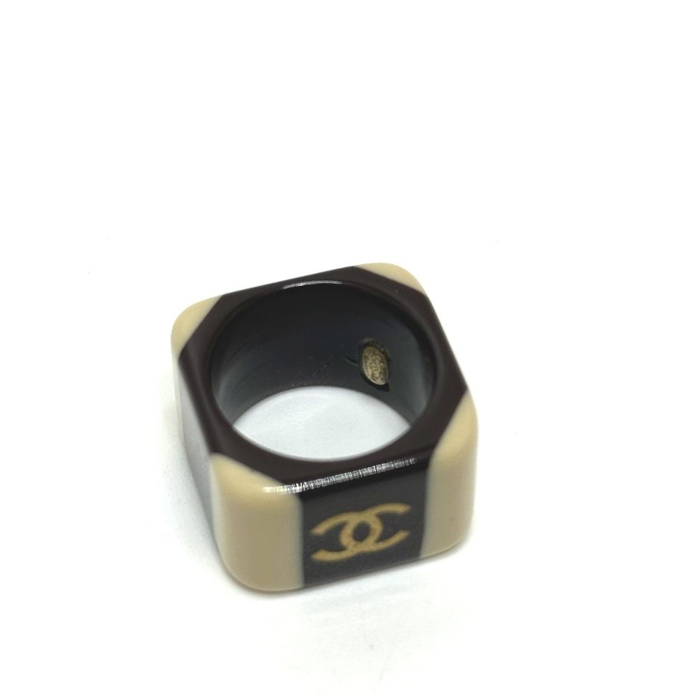 Chanel Ring CC Logo Square Plastic Black White — view 6