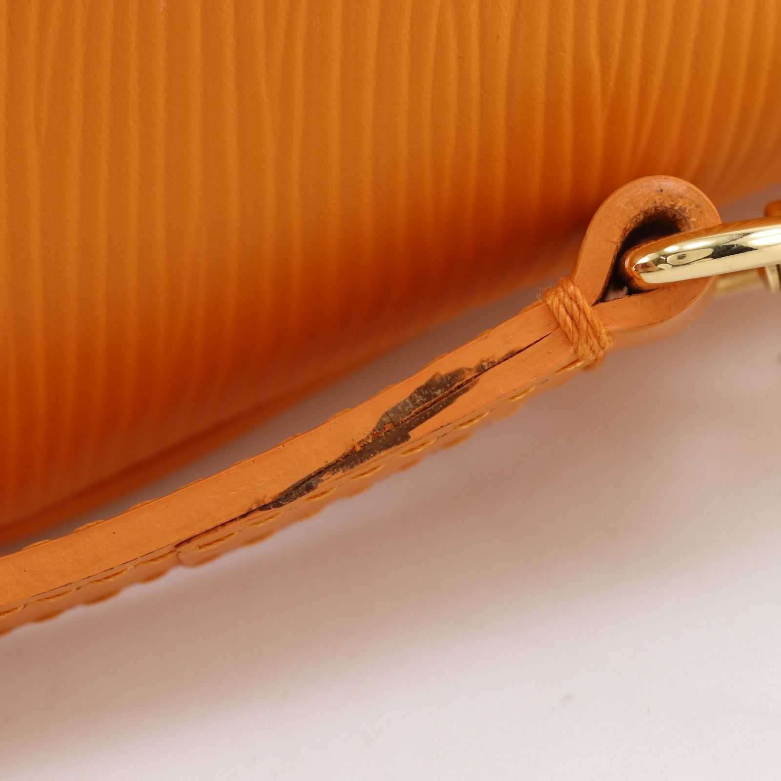 Louis Vuitton Danura PM 2-Way Shoulder Epi Leather Mandarin Orange Handbag — view 7