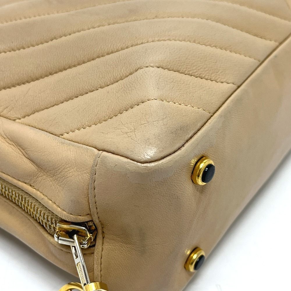 Chanel Handbag Stitch Chez Blanc Lambskin Beige — view 5