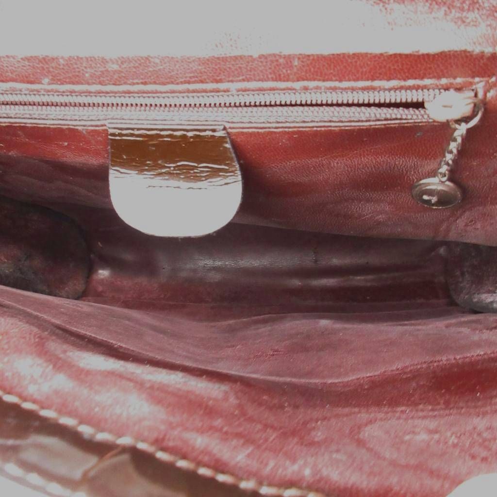 Gucci Shoulder Bag Brown Enamel — view 6