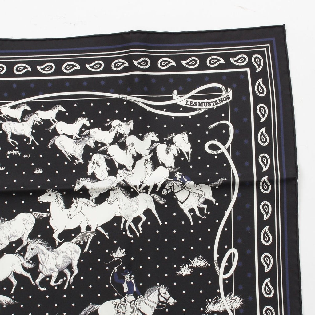 Hermes Carre 55 les Mustangs Bandana Wild Horse Silk Scarf Black — view 3