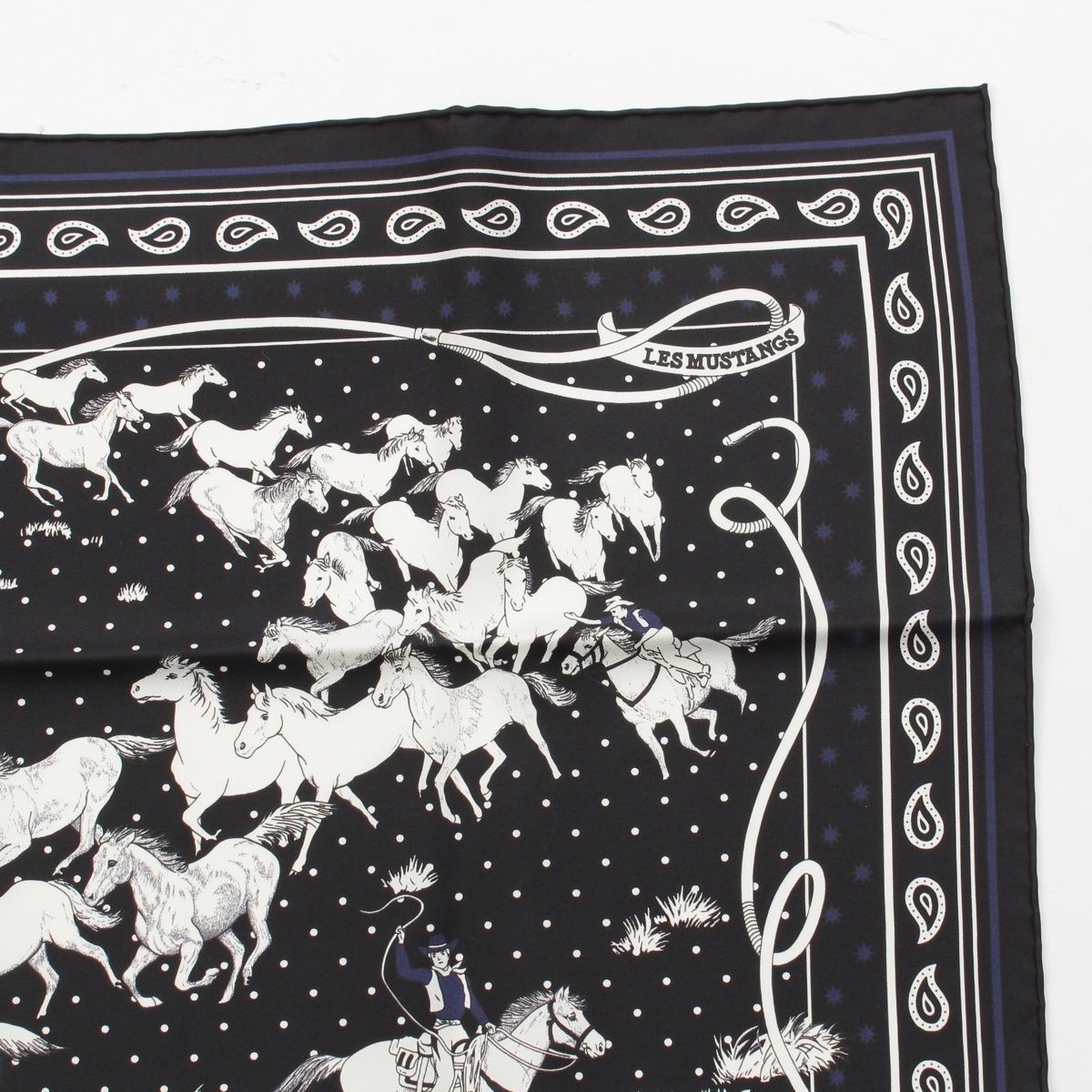 Hermes Carre 55 les Mustangs Bandana Wild Horse Silk Scarf Black — view 3