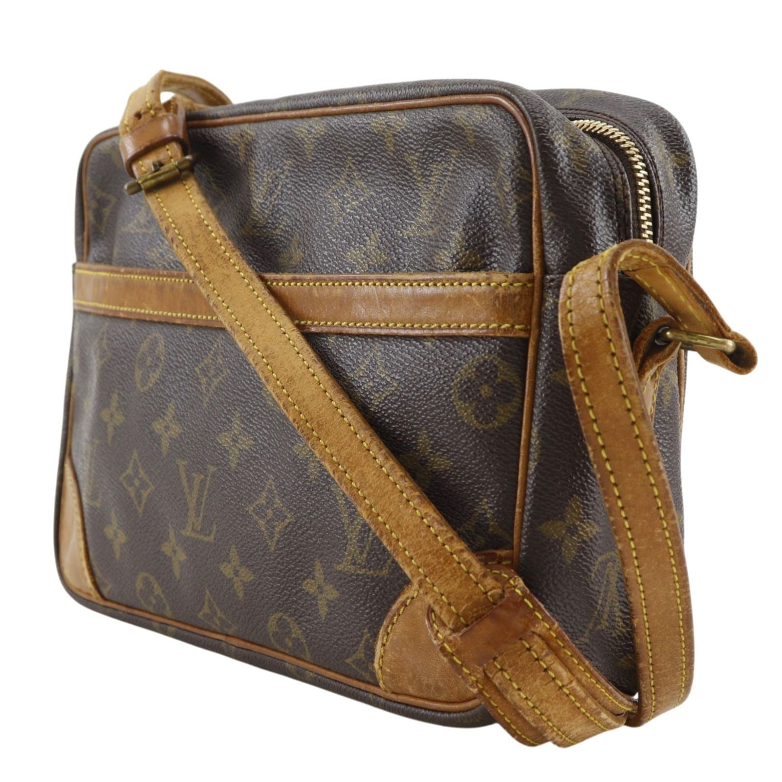 Louis Vuitton Trocadero 27 Vintage Monogram Canvas Brown 843 Shoulder — view 2