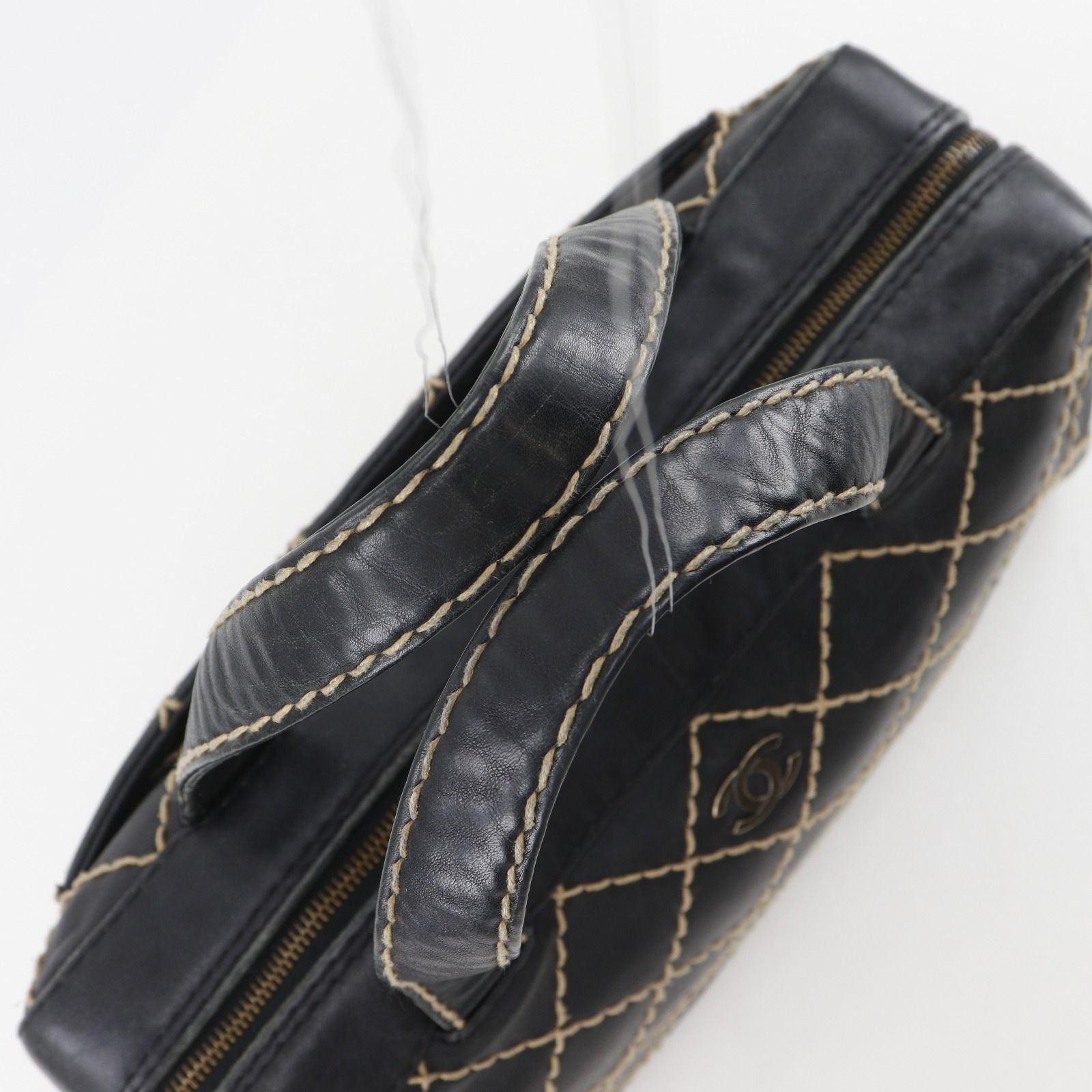 Chanel Wild Stitch CC Logo Calf Black Handbag — view 5