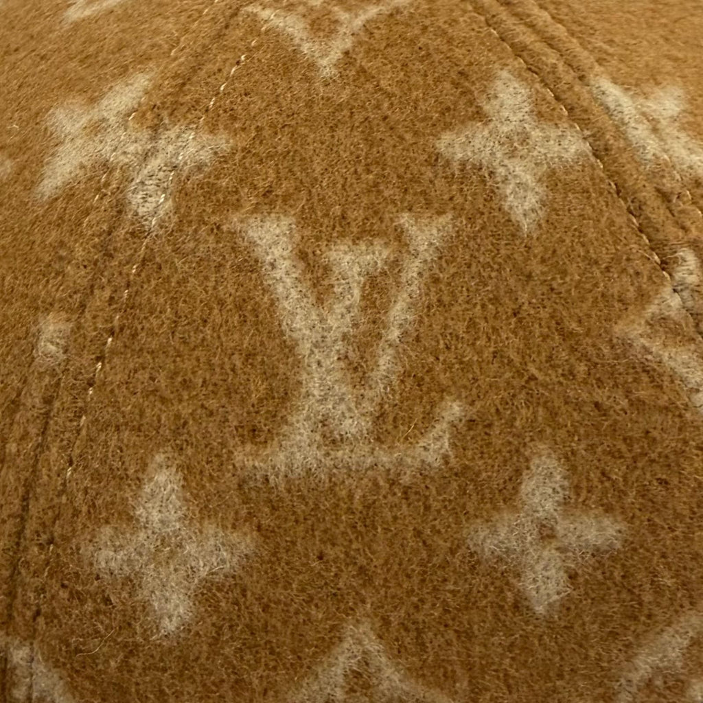 Louis Vuitton Monogram Carry on Leather Brim Cap Beige — view 6
