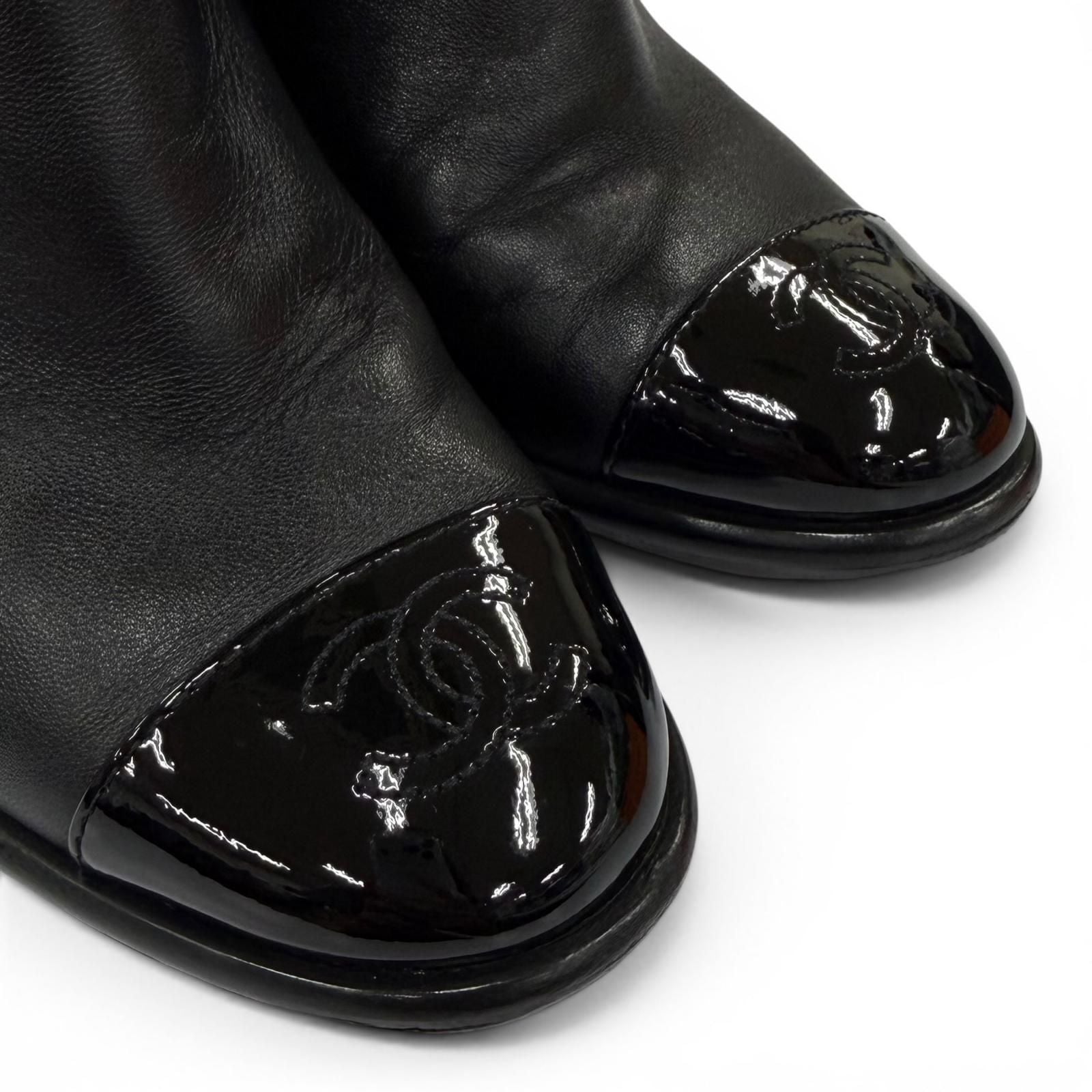 Chanel CC Logo Ankle Belt Leather Short Boots Black Gold — view 8
