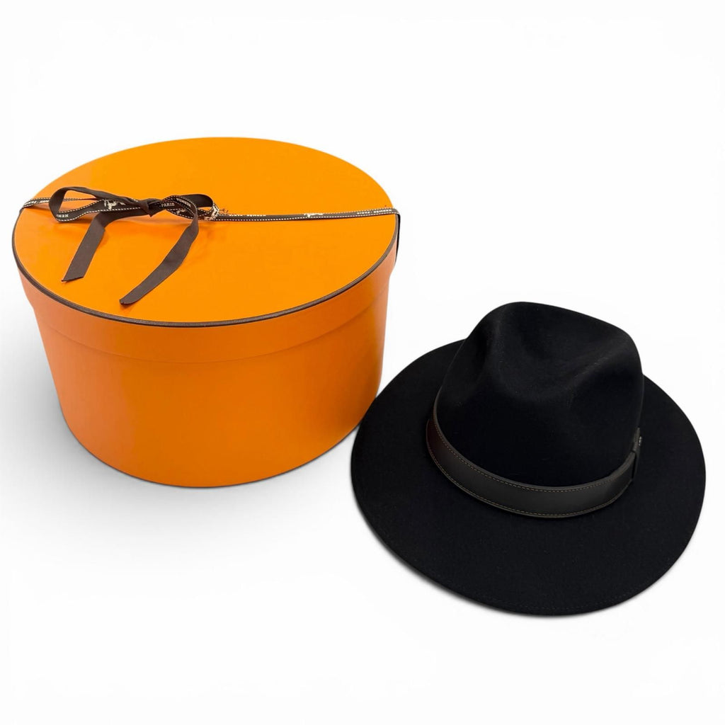 Hermes Cowhide Lapin Leather Series Button Folded Hat Felt Hat Black 58 — view 2