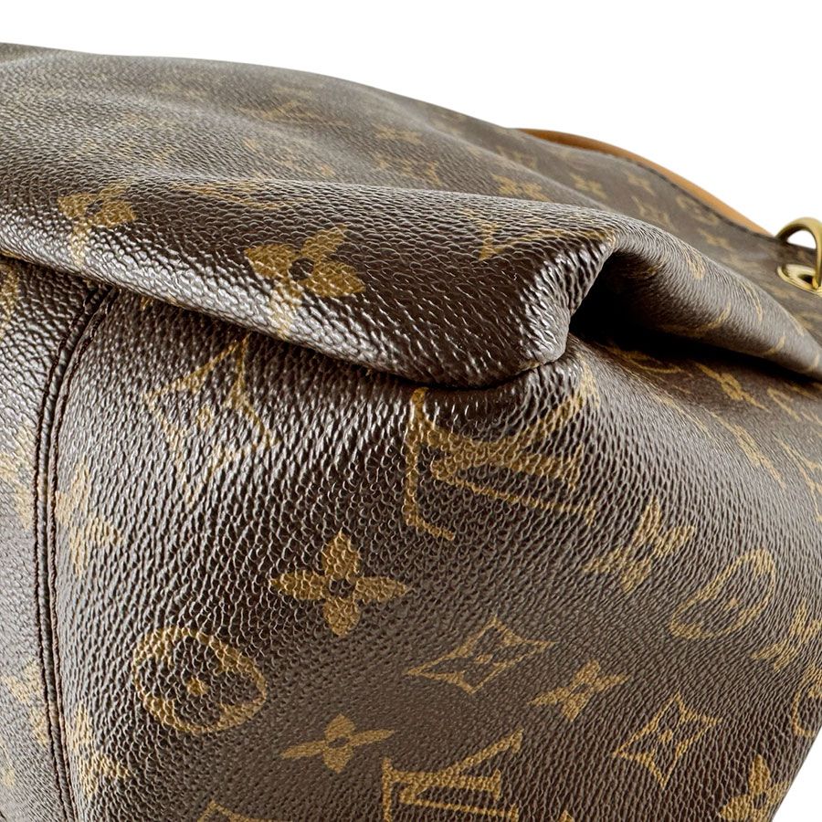 Louis Vuitton Handbag Artsy MM — view 9
