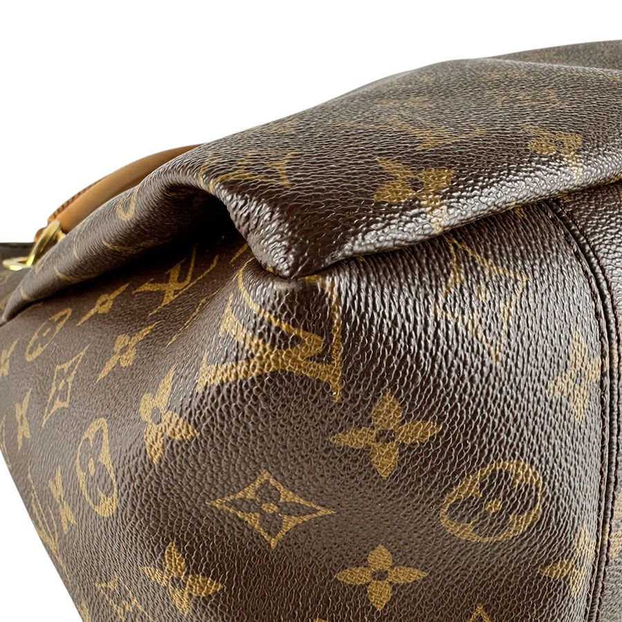 Louis Vuitton Handbag Artsy MM — view 8