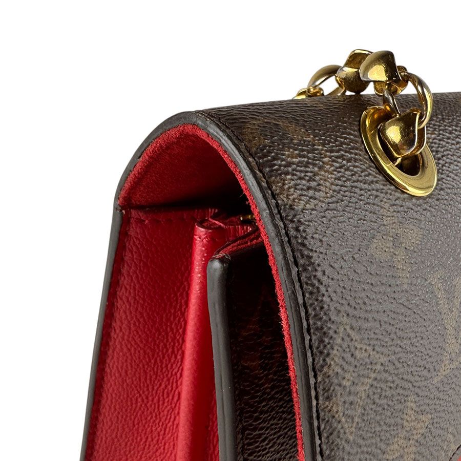 Louis Vuitton Shoulder Bag Victoire — view 6