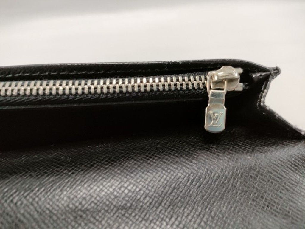 Louis Vuitton Wallet Portefeuille Brazza Black Epi Bifold — view 9