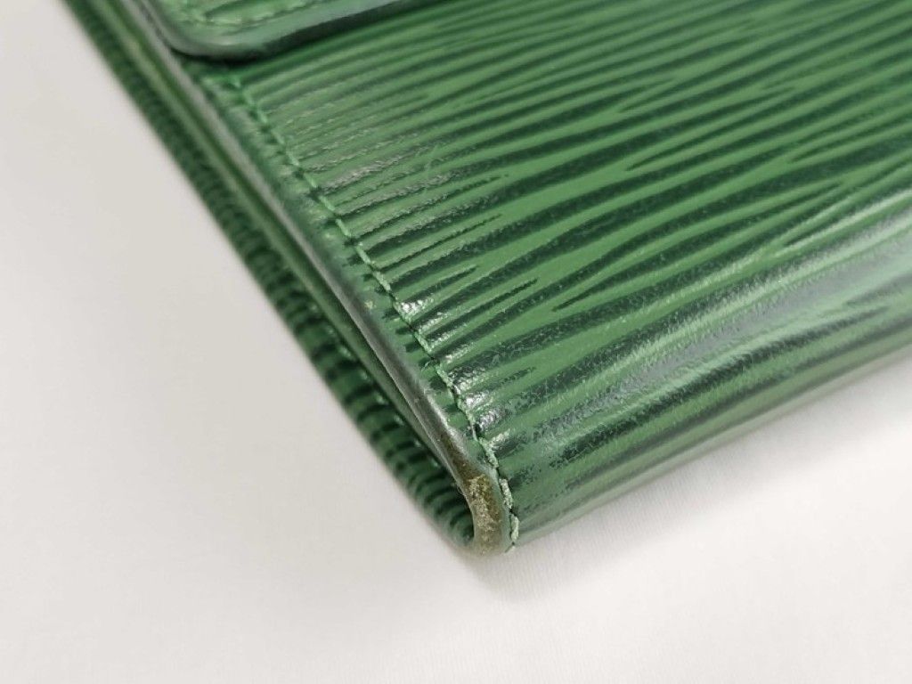 Louis Vuitton Wallet Pochette Porte-Monnaie Cles Borneo Green Epi Bifold Gold — view 3