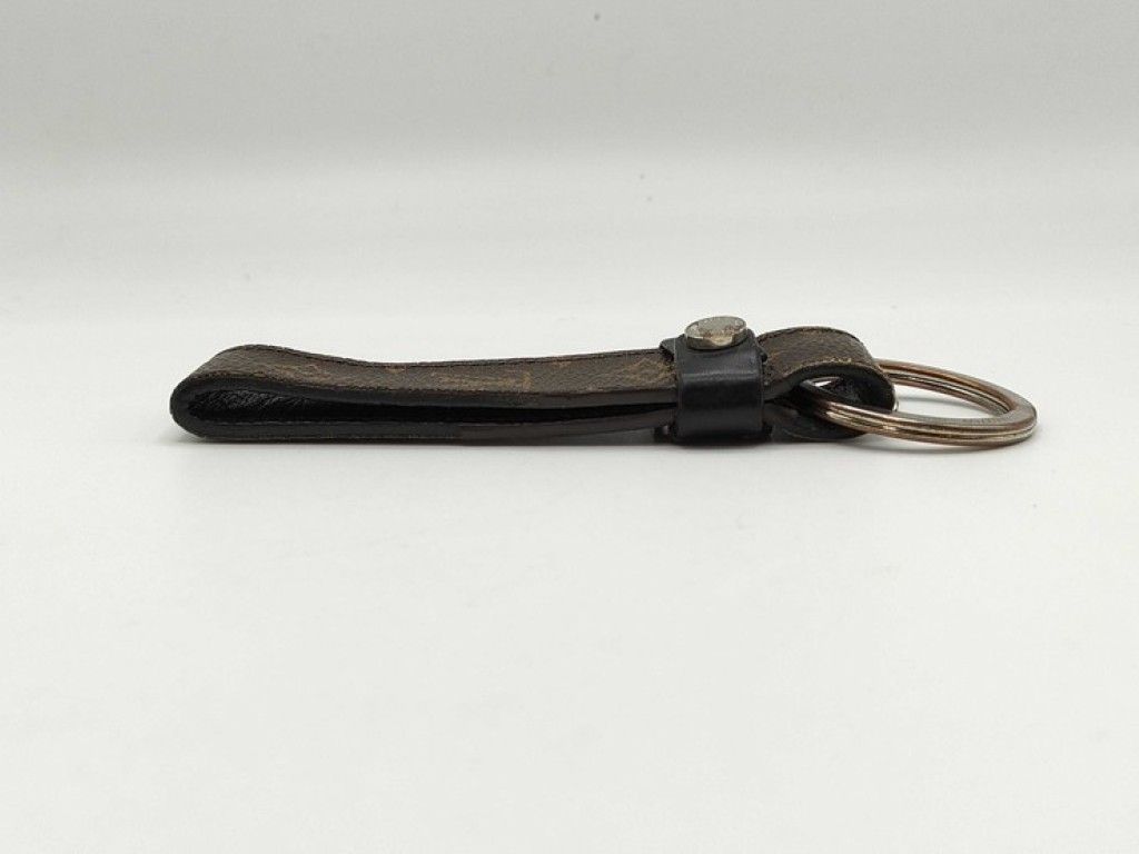 Louis Vuitton Key Holder LV Dragonne Brown Monogram Silver — view 3