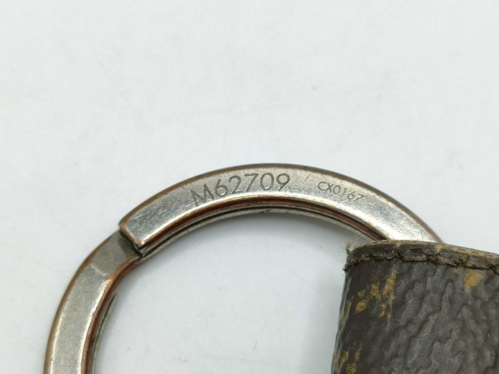 Louis Vuitton Key Holder LV Dragonne Brown Monogram Silver — view 6