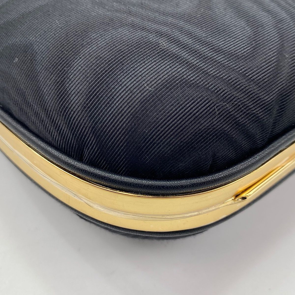 Gucci Shoulder Bag 2-Way Apple Motif Stone — view 9