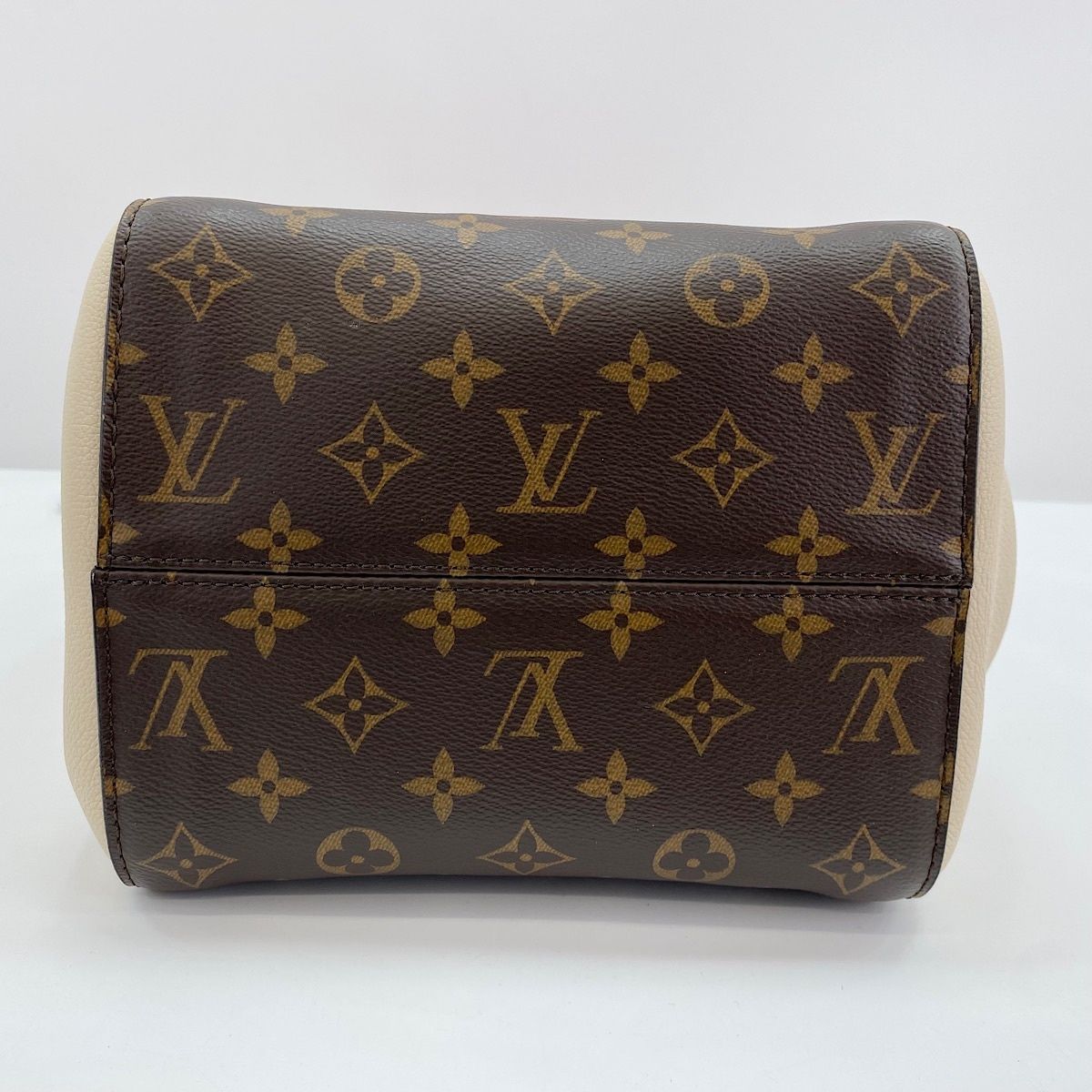 Louis Vuitton Tote Fold — view 7