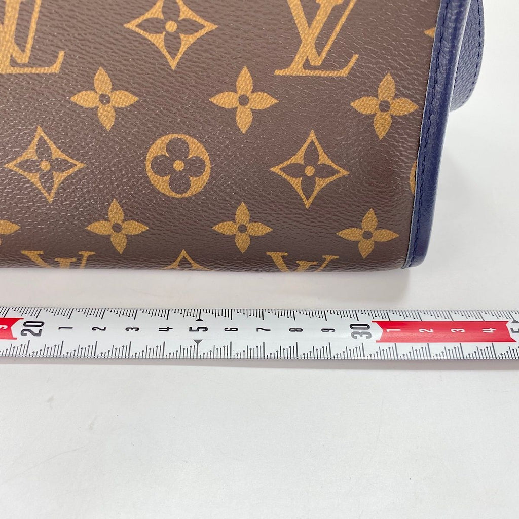 Louis Vuitton Handbag Popincourt PM — view 4