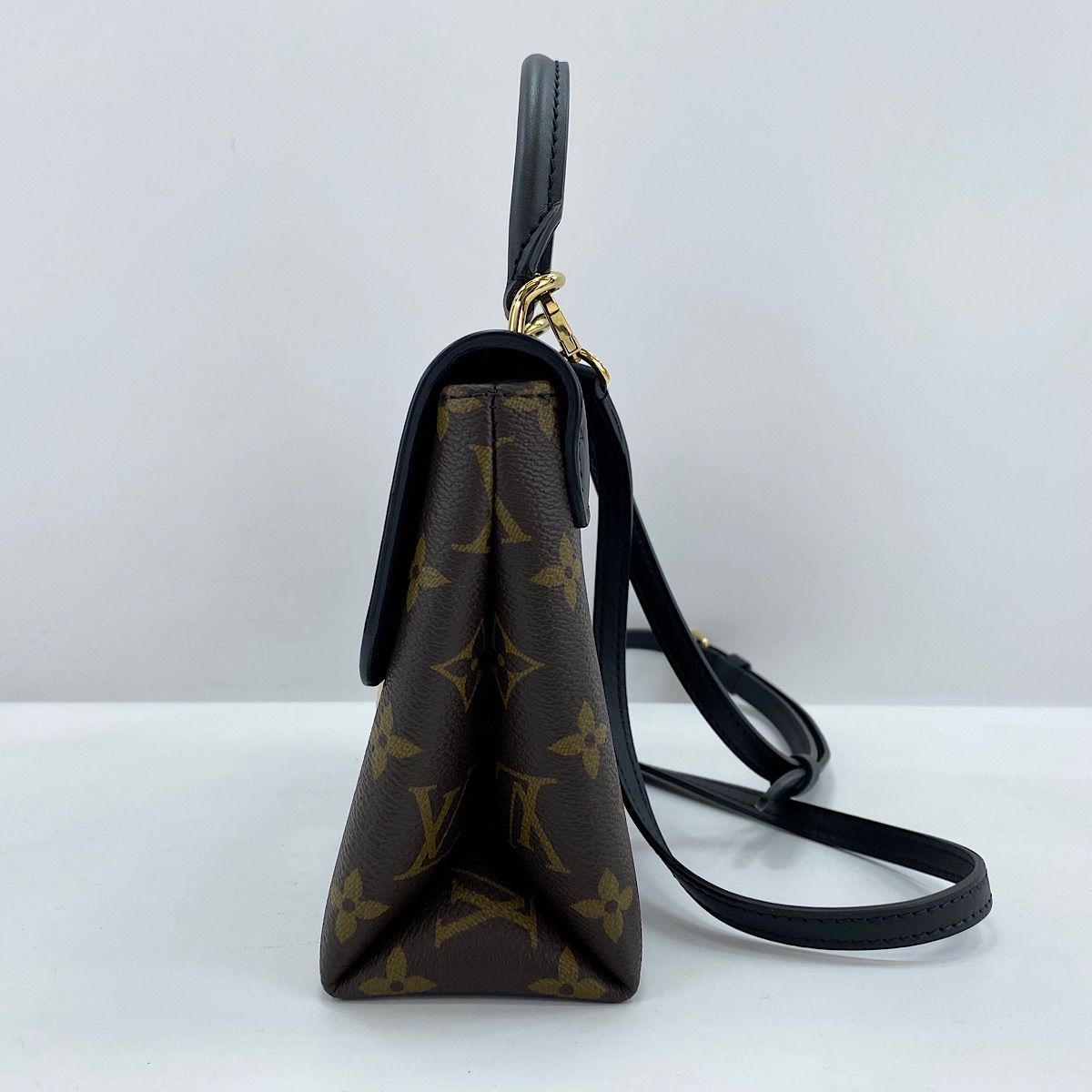 Louis Vuitton Handbag Locky BB — view 5