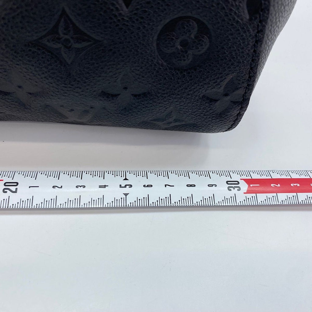Louis Vuitton Handbag Montaigne MM — view 4