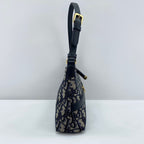 Dior Shoulder Bag 30 Montaigne — view 6