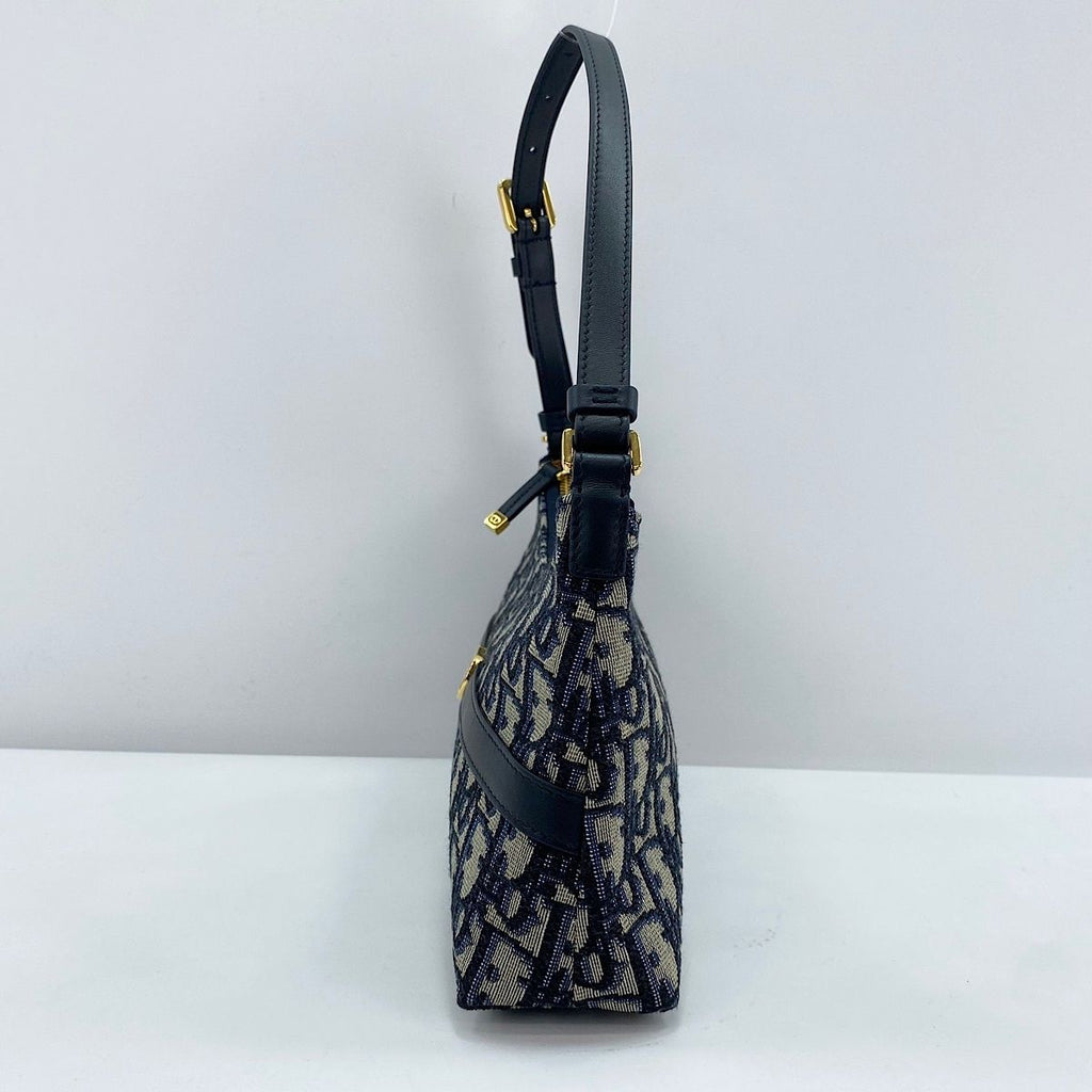 Dior Shoulder Bag 30 Montaigne — view 5