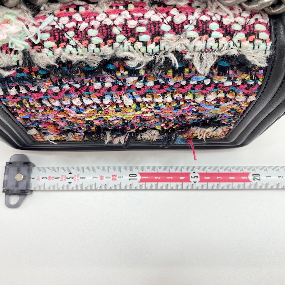 Chanel Shoulder Bag Boy Small — view 4