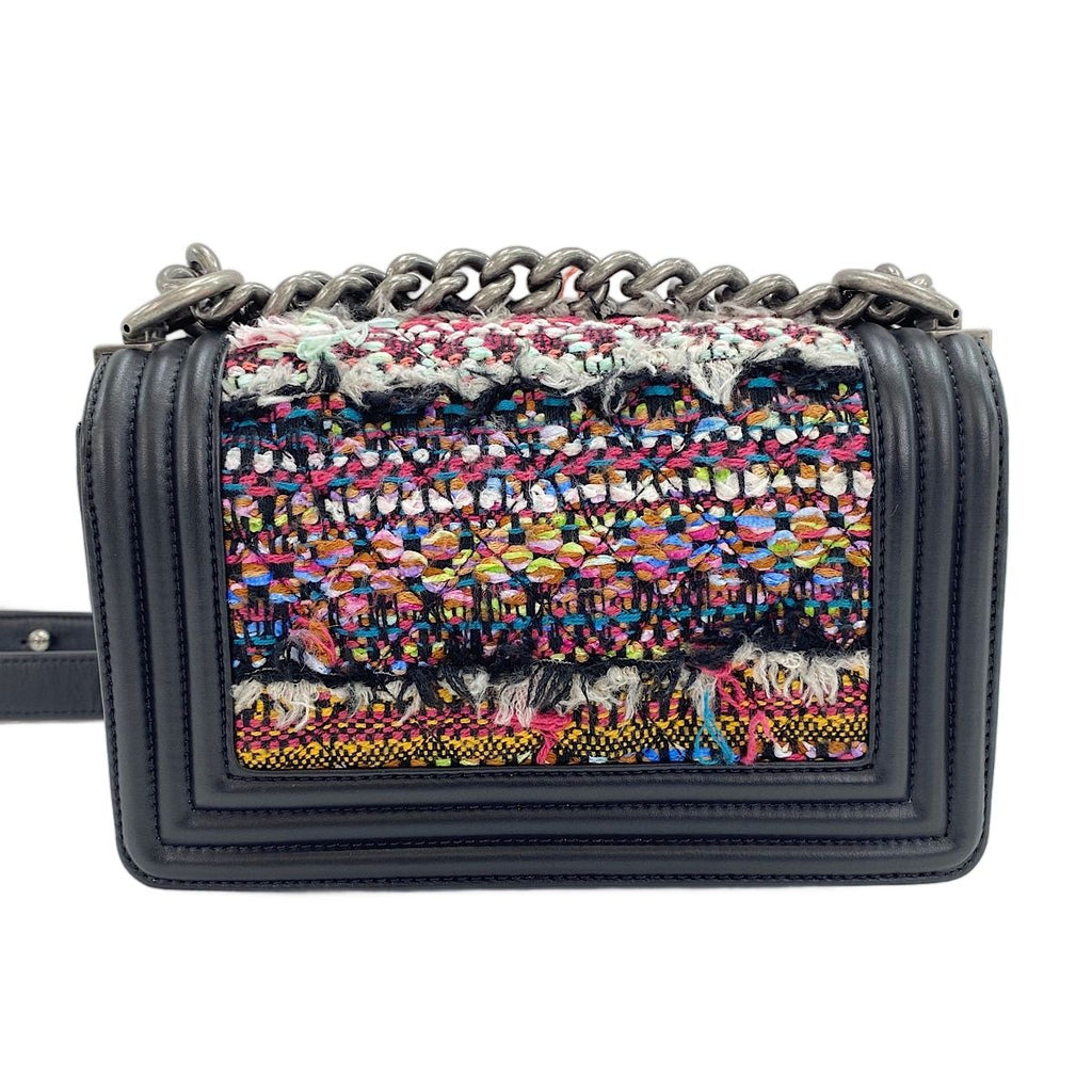 Chanel Shoulder Bag Boy Small — view 3