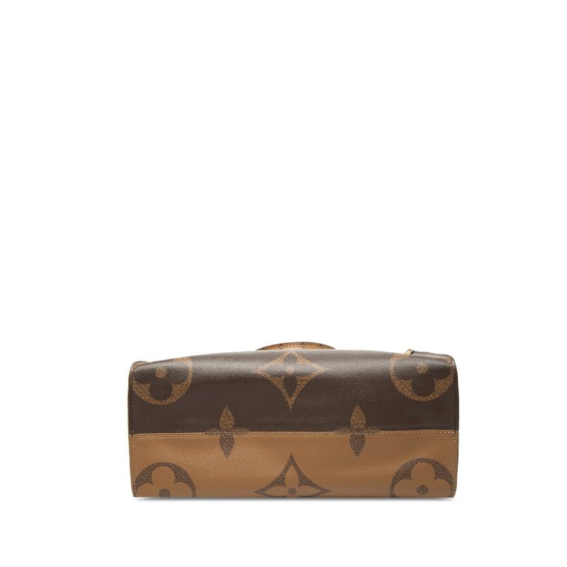Louis Vuitton Monogram Giant Reverse On The Go MM Tote Brown Leather — view 3