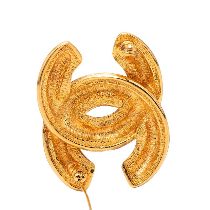 Chanel Quilted CC Logo Brooch Gold Plated — view 4