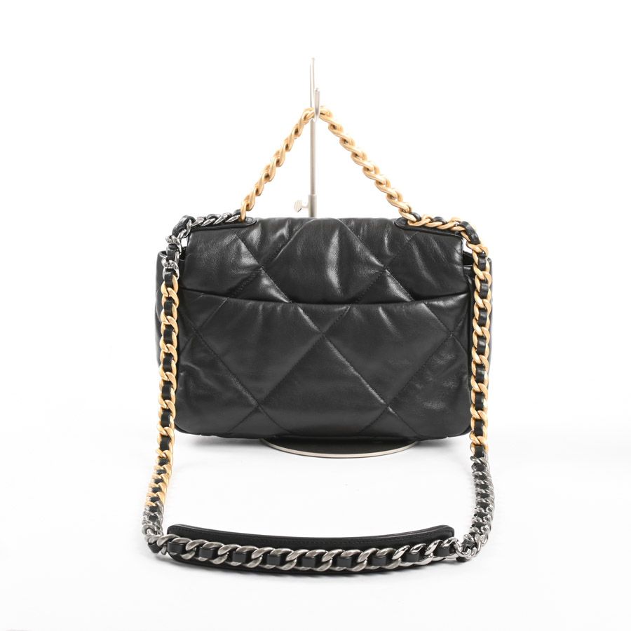 Chanel Shoulder Bag Black — view 3