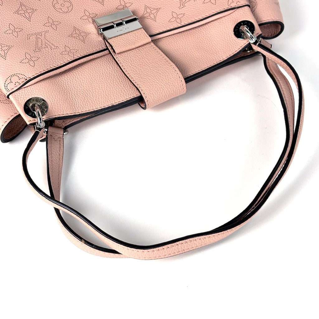 Louis Vuitton Sevre Tote Monogram Mahina Magnolia — view 6