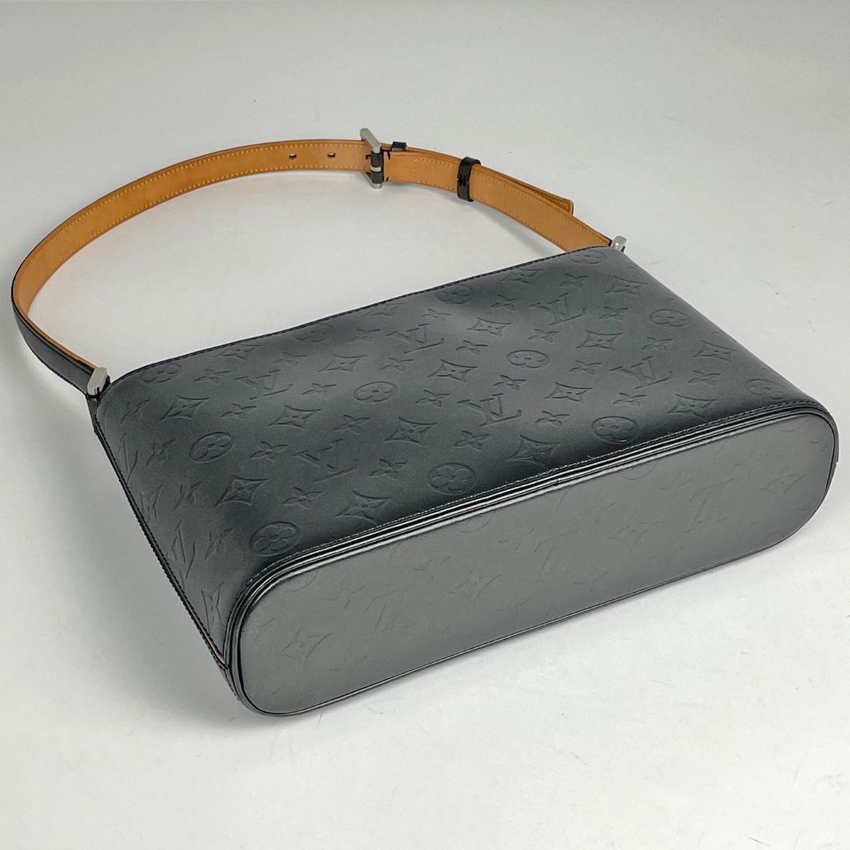 Louis Vuitton Alston Shoulder Bag Monogram Matte Noir — view 2