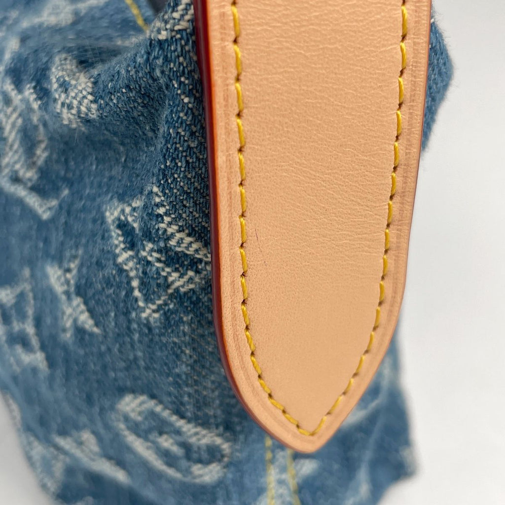 Louis Vuitton Pochette Hills Handbag Monogram Denim Blue — view 4
