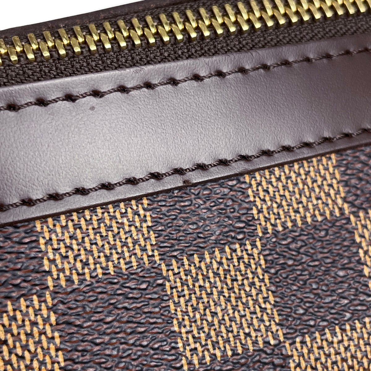 Louis Vuitton Illovo MM Shoulder Bag Damier Brown — view 5