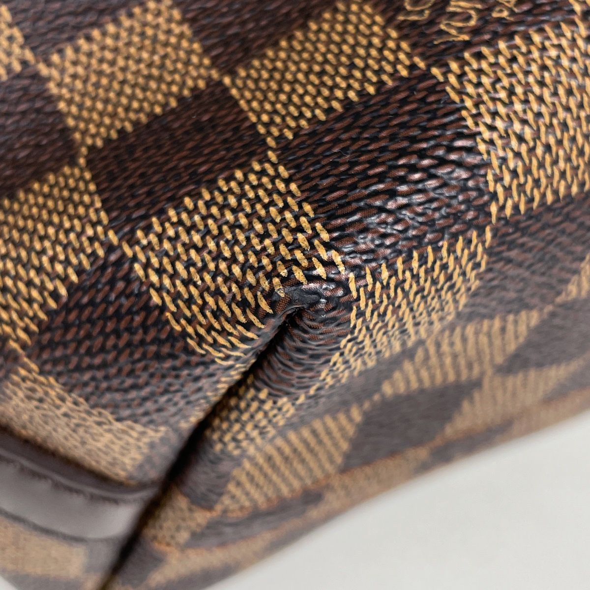 Louis Vuitton Illovo MM Shoulder Bag Damier Brown — view 3