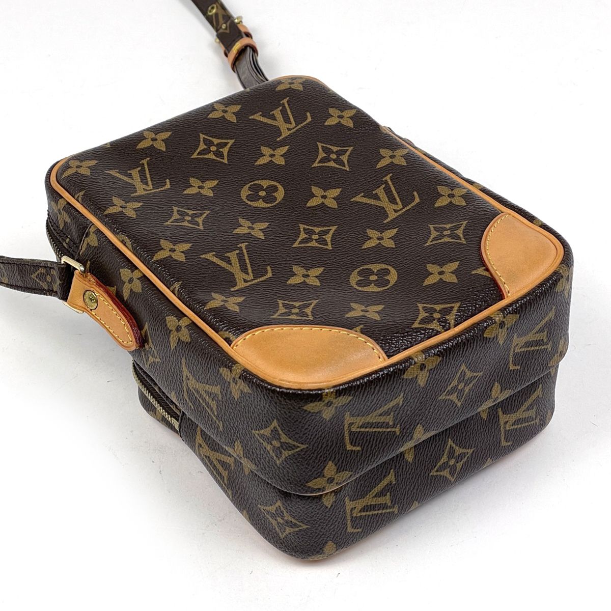 Louis Vuitton Amazon Shoulder Bag Monogram Brown — view 2