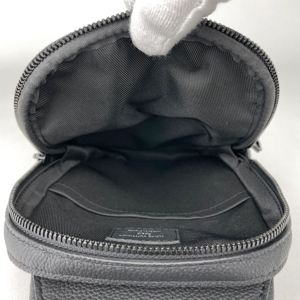 Louis Vuitton Avenue Sling Bag PM Damoflage Leather Black — view 7