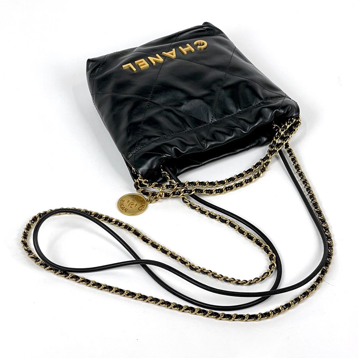 Chanel 22 Mini 2-Way Shoulder Bag Leather Black — view 4
