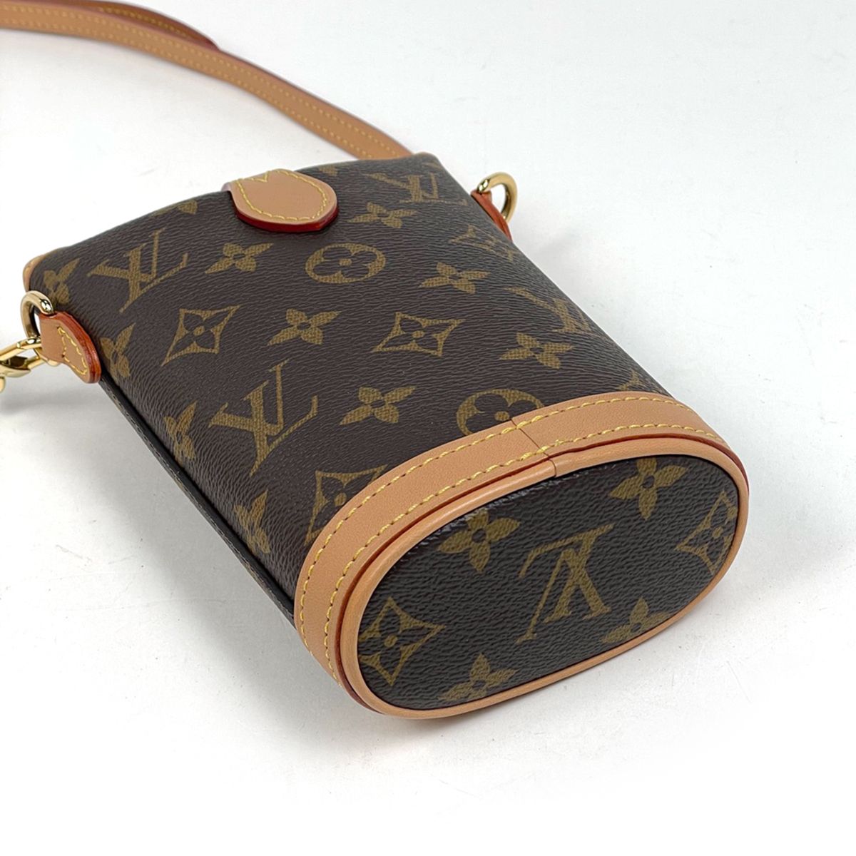 Louis Vuitton Fold Pouch Shoulder Bag Monogram Brown — view 5