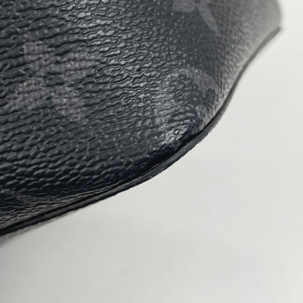 Louis Vuitton Cube de Langemont MM Travel Pouch Monogram Eclipse Black — view 4