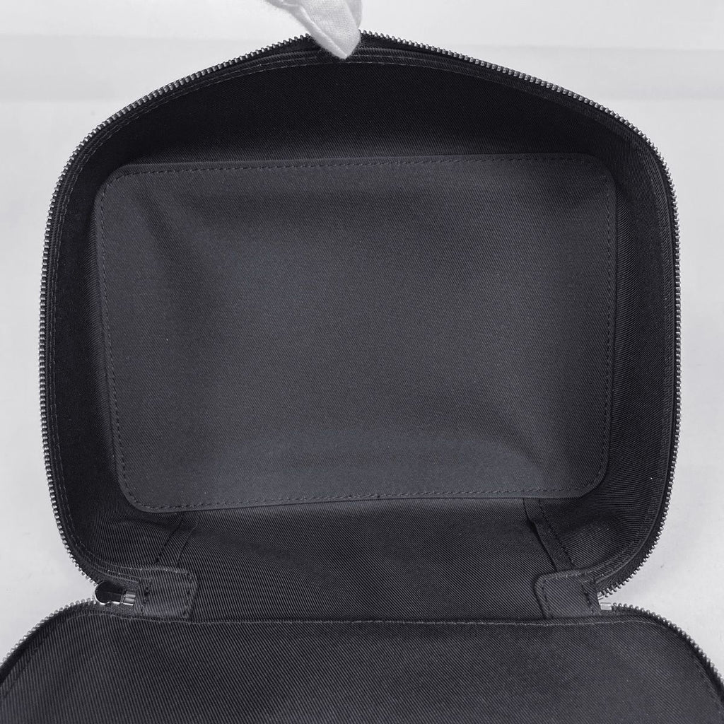Louis Vuitton Cube de Langemont MM Travel Pouch Monogram Eclipse Black — view 6