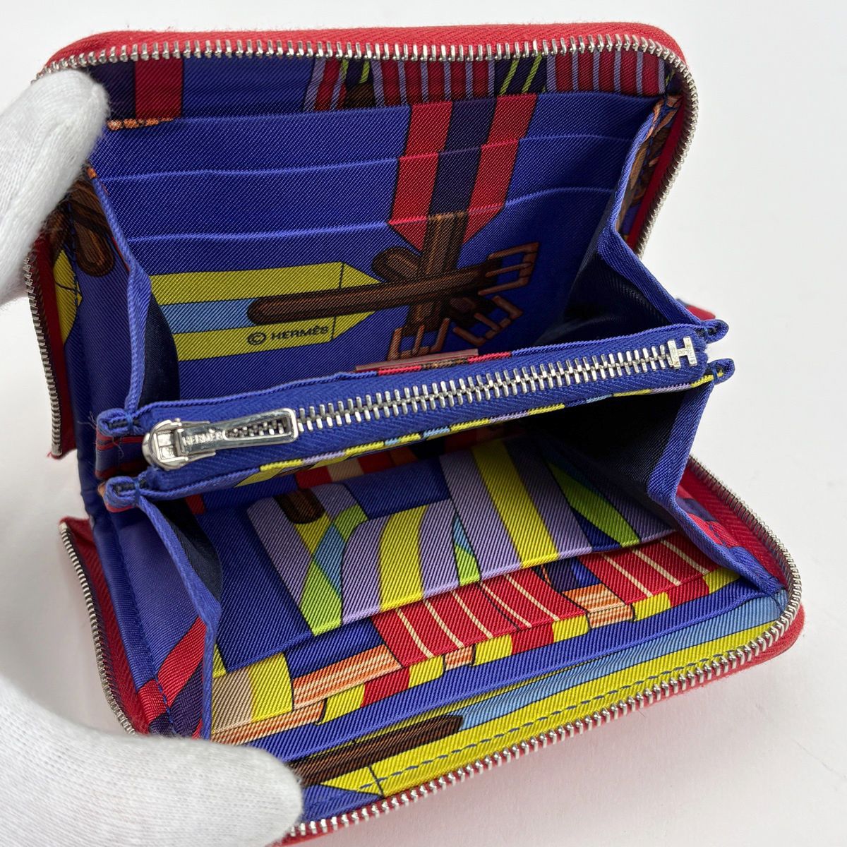 Hermes Azap Silk in Compact Zip Around Scarf Bifold Wallet Veau Bougainvillea — view 9