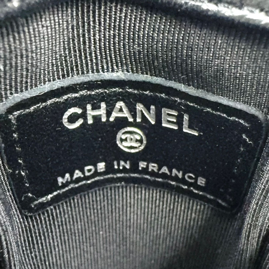 Chanel Quilted CC Logo Enamel Leather Black Pouch Silver — view 4