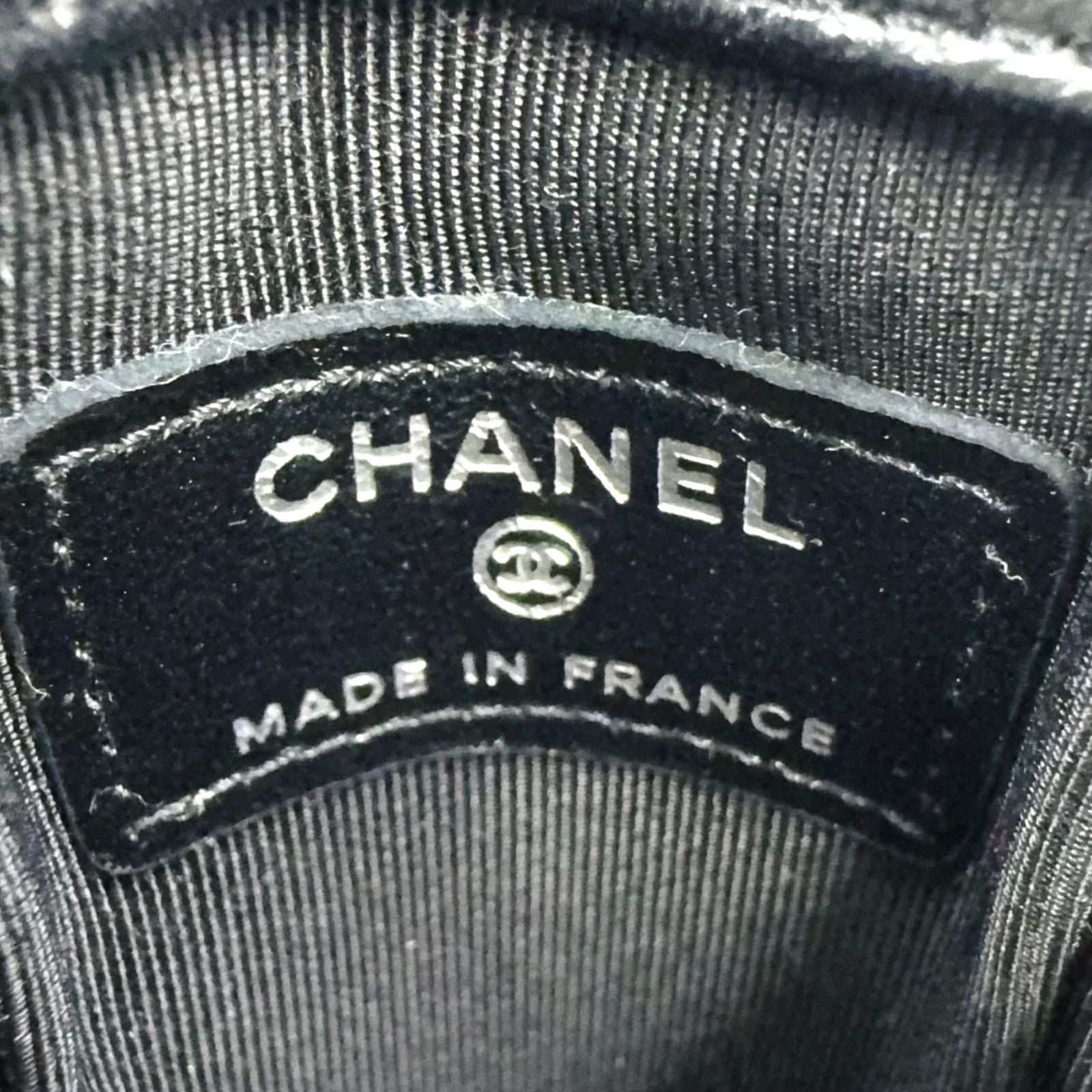 Chanel Quilted CC Logo Enamel Leather Black Pouch Silver — view 4