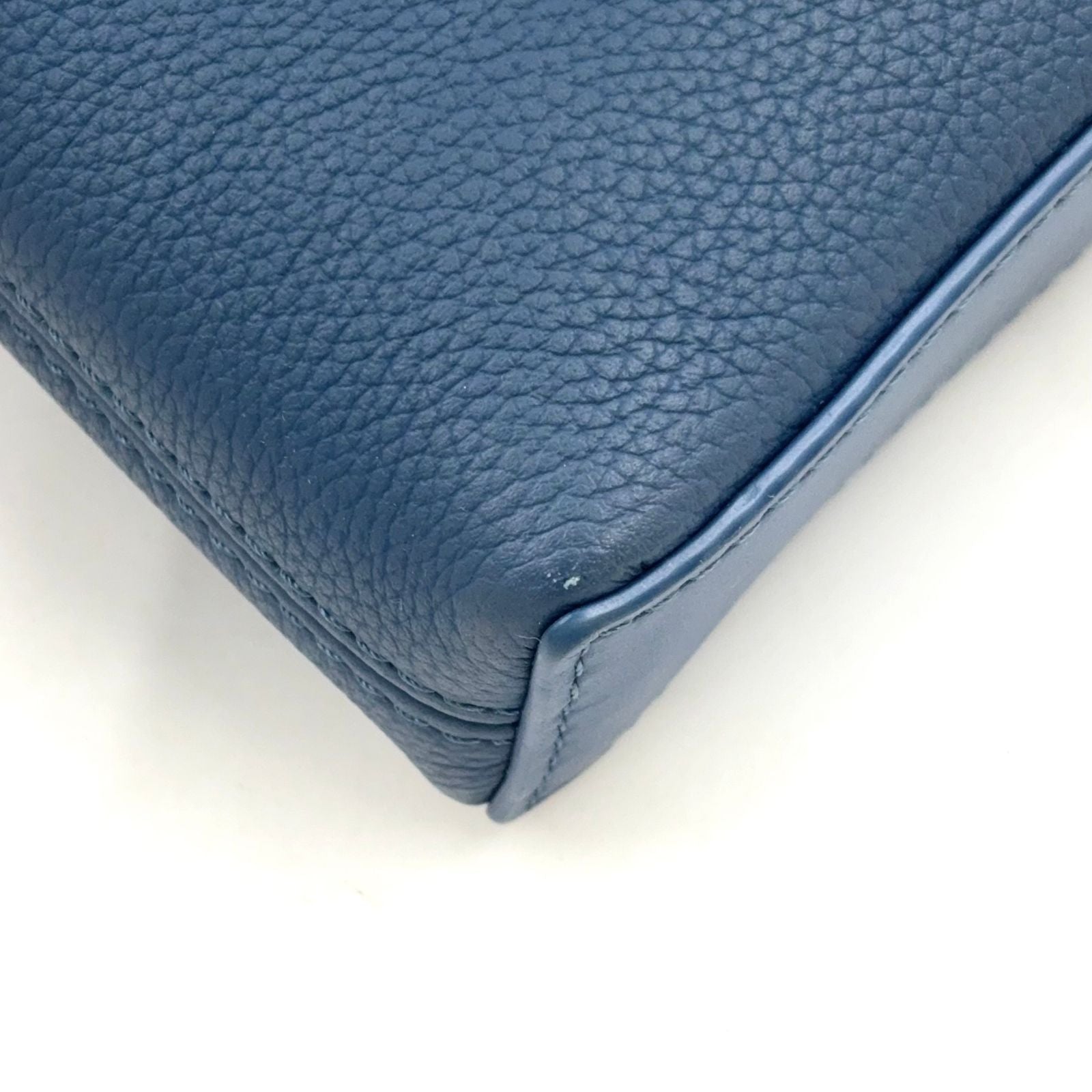Louis Vuitton Take Off Pouch Aerogram Leather Blue Clutch Silver — view 8