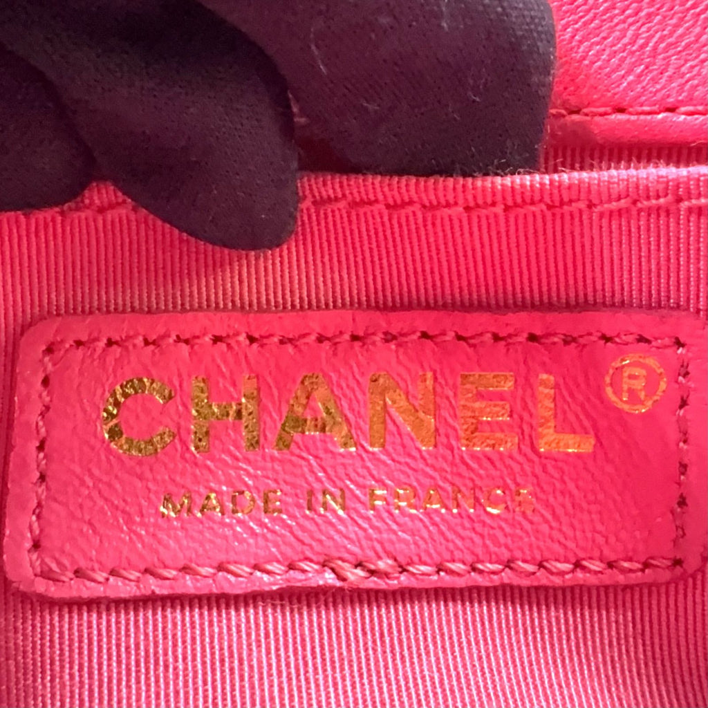 Chanel Boy Small Tweed Lambskin Pink Chain Shoulder Bag Gold — view 4