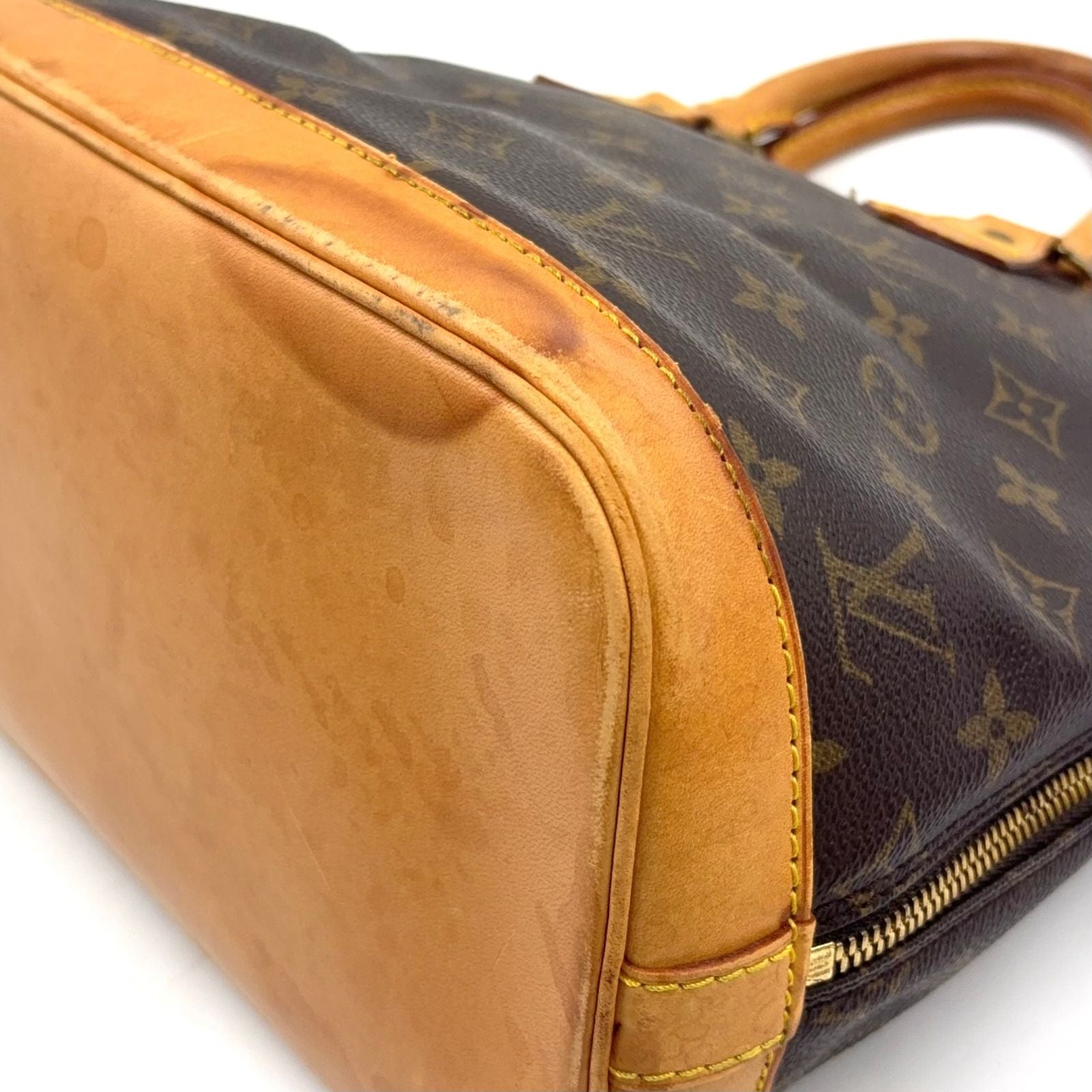 Louis Vuitton Alma PM Monogram Leather Brown Light Handbag Gold — view 8